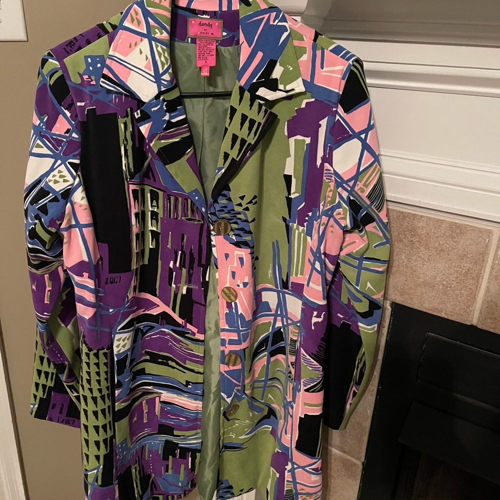 Women’s Coat, size 6, by dandy.